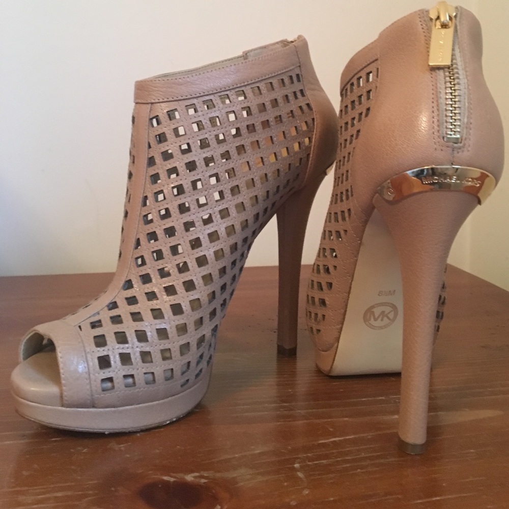 Micheal kors nude peep toe platforms